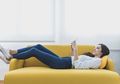 Tempat Tidur Bau Tak Sedap hingga Sofa Kena Noda Segera Bersihkan Pakai Baking Soda, Begini Cara Mudahnya