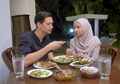 Padahal Baru Kemarin Cerai dari Pengusaha Malaysia, Laudya Cynthia Bella Sudah Dijodoh-jodohkan dengan Sahabat Kentalnya Ini, Eh Sang Sahabat Malah Salah Tingkat