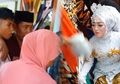 Ketakutan Lalu Kedua Pengantin Pingsan, Heboh Video Pengantin Pria Ketakutan Lihat Istrinya di Pelaminan, Tamu Undangan Duga soal Guna-guna: Pengantin Wanita Banyak yang Naksir