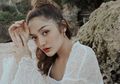Unggah Foto Lawas Bareng Sang Ibu, Siti Badriah: Mertua Kamu Cakep ya