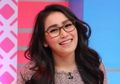 Tak Terlihat Ada di Rumah dan Jarang Tampil di Televisi, Apa Benar Ayu Ting Ting Terinfeksi Covid-19?