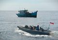 Ketahuan Nyolong Ikan di Perairan Natuna, 2 Kapal Vietnam Sempat Melarikan Diri, TNI AL Kerahkan KRI John Lie-358 untuk Menangkap
