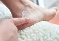 Kaki pecah-pecah Sirna dengan Pengobatan Bawang Putih dan Madu