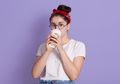 Coba 7 Hari Berturut-turut Minum Air Lemon Hangat, Bukan Cuma Bikin Awet Muda Tetapi Juga Baik untuk Kesehatan