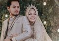 Bak Tak Kapok 4 Kali Kawin Cerai Berondong, Elly Sugigi Kembali Pamer Foto Pernikahan Bareng Kekasih Barunya yang Tampan Ini, Sudah Nikah Lagi?
