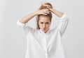 Jangan Nyesel Kalau Baru Tahu, Yuk Buru-buru Cari Tahu Cara Mengatasi Uban pada Rambut Hanya Pakai Kulit Kentang