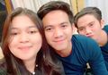 Ragukan Kehamilan Nadya Mustika Rahayu hingga Ngotot Lakukan Tes DNA, Rizki DA Malah Terciduk Cium Pipi Perempuan Lain, Siapa?