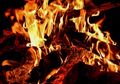 Muak Selalu Dituduh Tukang Selingkuh, Wanita Ini Lakukan Aksi Bakar Diri di Depan Suami