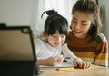 Tips Dampingi Anak Sekolah Online ala Kemendikbud, Orang Tua Perlu Tahu!