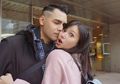 Berterima Kasih pada Tuhan Setelah 7 Tahun Akhirnya Diberi Momongan, Pasangan Artis Ini Umumkan Jenis Kelamin Anak, Huniannya Ikut Tersorot Media!