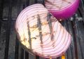 Coba Gosokkan Bawang Merah ke Punggung Tangan atau Bakar Bawang Merah Lalu Lakukan Ini, Lihat Hasilnya yang Tak Pernah Anda Duga!