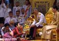 Langsung Kaya Raya dari Lahir Tanpa Bekerja Keras, Inilah Pabrik Uang Raja Thailand yang Tidak Habis Tujuh Turunan Meski Rajanya Lebih Suka Habiskan Waktu dengan Selirnya