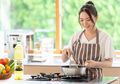 Mau Punya Minyak Goreng yang Bisa Bantu Turunkan Kolesterol? Coba Saja Sania Royale Soya Oil, Ini Dia Kehebatannya