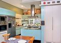 Pantry Cantik Kebiruan di Area Depan, Persembahan bagi Sang Istri