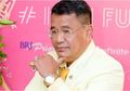 Dapat Melimpah Kado Barang Mewah, Hotman Paris Letakkan Hadiah dari Syahrini dan Reino Barack di Teras Rumah, sang Pengacara Banjir Nyinyiran Netizen: Biasa Aja