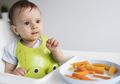Sering Jadi Patokan Ketika Memberi Makan Si Kecil, 5 Hal Seputar Makanan Bayi Ini Ternyata Hanya Mitos!