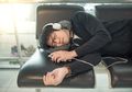 10 Lagu Akustik Indonesia yang Pas Sebagai Pengantar Tidur Malam