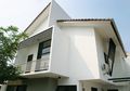 Cegah Ribut dengan Tetangga, Ada Hal di Luar Teknis Bangunan yang Wajib Diketahui saat Bikin Balkon di Rumah Tingkat