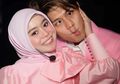 Rebutan Ponsel Gegara Ingin Tunjukkan Video Memalukannya, Rizky Billar Malah Berani Peluk dan Gendong Lesty Kejora Hingga Buatnya Jerit-jerit: Gak Ada Akhlak!