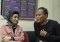 Kecantikan Nathalie Holscher Saat Pernikahan bak Pinang Dibelah Dua dengan Almarhumah Lina, Gaya Hijab Istri Sule Ini Jadi Sorotan Warganet: Kesel Lihat Jilbabnya, Jadul!