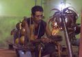 Cerita Kobek Millenial Papua Sulap Tempurung Kelapa Jadi Benda Bernilai Tinggi