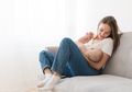 Pantas Saja Dijuluki ‘Cairan Emas’, Ternyata ASI Eksklusif Bukan Cuma Simpan Segudang Manfaat Menakjubkan untuk Bayi tapi juga Moms, Penasaran?
