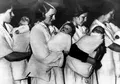 ‘Jika Tidak Tahu yang Harus Dilakukan, Mengapa Tidak Memberi Fuhrer Anak?’ Dipilih dari Ras ‘Murni’ Lalu Tidur dengan Para Pemimpin Nazi, Wanita-wanita Inilah yang Melahirkan untuk Hitler