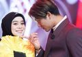 Mendidih Hatinya Terbakar Cemburu, Pergoki Rizky Billar Genggam Tangan Cewek Lain, Lesty Kejora Sinis: Kakaknya yang Ganjen