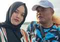 Defini Enggak Respect Ibu Tiri, Putri Delina Abaikan Nathalie Holscher Pilih Menangis Peluk Sule dan Rizky Febian di Momen Ultah: Sakit Hati Lah