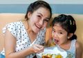 Kehamilannya Sempat Ditutup-tutupi, Ayu Ting-ting Mengaku Sampai Rela Pakai Ini untuk Menyamar Saat Lahiran Bilqis: Enggak Mau Anak Bunda Diambil
