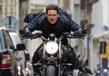 Tom Cruise Selamatkan Juru Kamera Saat Syuting Mission: Impossible 7