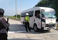 Positivity Rate Tembus 32,83 Persen, PPKM Jawa-Bali Dianggap Gagal hingga Epidemiolog Sarankan Semua Kantor Ditutup: '100 Persen WFH'
