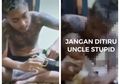 Entah Apa yang Dipikirkan Pemuda Bertato ini Hingga Nekat Cekoki Bayi 4 Bulan dengan Minuman Keras, Netizen Langsung Murka: Ya Allah Nggak Ada Hati Nuraninya Banget Tu Orang!