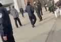 Berencana Rekam Situasi di Rumah Sakit China, Jurnalis Ini Langsung Dibekukan Oleh Polisi di China, Memang Apa yang Disembunyikan?