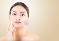 Rekomendasi Rangkaian Produk Skincare untuk Menghidrasi Kulit