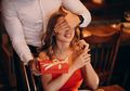Sudah Menjelang Valentine, Intip Persiapan 3 Zodiak Paling Romantis Ini untuk Pasangannya