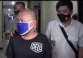 Durhaka! Pria Ini Nekat Aniaya Ibu Kandung dengan Sadis di Depan Ayah dan Keluarganya, Polisi: Pemicunya Gegara Telat Nyalakan Obat Nyamuk