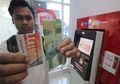 Untuk Warga Jakarta, Ambil Dana Bansos Rp 300 Ribu Langsung di ATM Bank DKI, Berikut Penjelasannya