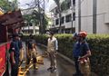 Gubernur DKI Jakarta Anies Baswedan Diteriaki Warga saat Tinjau Lokasi Banjir: Pak Minta Air!