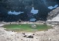 Ratusan Tulang Manusia Ditemukan di Danau Himalaya, Milik Siapa?