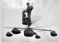 Jenius atau Konyol? Insinyur Militer Ini Pernah Ciptakan Helikopter Pribadi Seolah-olah Film Fiksi Ilmiah, Fitur Keamanannya 'Hanya Seutas Tali!'
