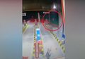 Buat Petugas Jaga Kabur Ketakutan, Video CCTV Penampakan Pocong Lompat-lompat di Gerbang Tol Trending Youtube, Ewing HD: Sebelahnya Ada Kuburan