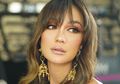 Cuma Pakai Kemben Ketat dan Stocking Transparan, Luna Maya Disebut Mirip Model Internasional Bella Hadid