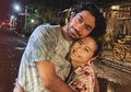 Reza Rahadian Cium Prilly Latuconsina, Netizen Mendadak Heboh