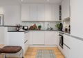 4 Material Backsplash Estetis , Penahan Air, Minyak, dan Uap di Dapur