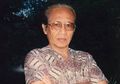 Mengenal Lebih Dekat Kho Ping Hoo, Maestro Cerita Silat Indonesia