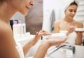 Alasan Perlu Menghindari Fragrance dalam Skincare Menurut Ahli Dermatologi, Simak Penjelasannya!