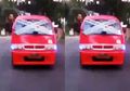 Sopir Angkot Viral yang Ugal-ugalan Keluarkan Badan dari Jendela Mobil Hingga Tabrakan Terancam 5 Tahun Penjara, Polisi: Jelas Itu...