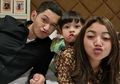 Terbalut Handuk dengan Mulut Monyong-monyong, Potret Evan Sanders dan Glenca Chysara Ini Sukses Bikin Baper, Netizen: Kawal Sampe Nikah