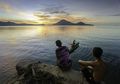 Sihir Senja di Kepulauan Banda dan Kampung-kampung Nasionalisnya